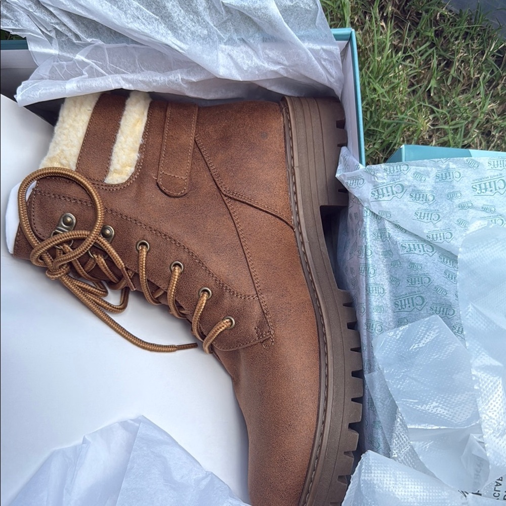 Cliffs by WHITE MOUNTAIN Brown Winter Boots Lace-Up